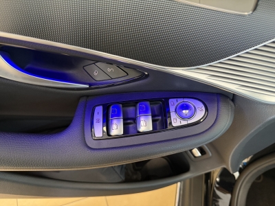 Mercedes-Benz EQC ACC*AHK*Ambiente*LED*Navi*Garantie*R.Cam*MBOX