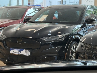 Mercedes-Benz EQC ACC*AHK*Ambiente*LED*Navi*Garantie*R.Cam*MBOX