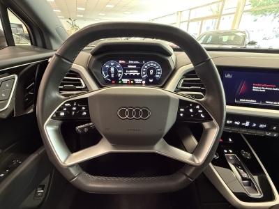 Audi Q4 e-tron 35 R.Cam*CarPlay*Virtual Cockpit*19"LM