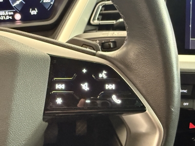 Audi Q4 e-tron 35 R.Cam*CarPlay*Virtual Cockpit*19"LM