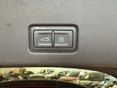 Audi Q4 e-tron 35 R.Cam*CarPlay*Virtual Cockpit*19"LM
