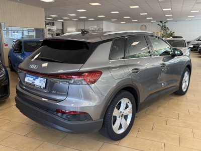 Audi Q4 e-tron 35 R.Cam*CarPlay*Virtual Cockpit*19"LM