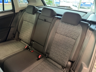 VW Tiguan Life*eHybrid*R.Cam*LED*ACC*Cockpit*Navi 