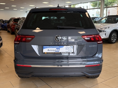 VW Tiguan Life*eHybrid*R.Cam*LED*ACC*Cockpit*Navi 