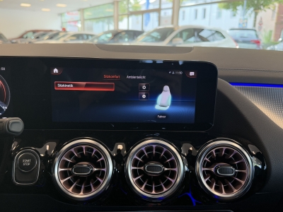 Mercedes-Benz EQA 300 4M*Pano*ACC*360cam*Ambiente*Memory*MBUX