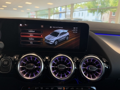 Mercedes-Benz EQA 300 4M*Pano*ACC*360cam*Ambiente*Memory*MBUX