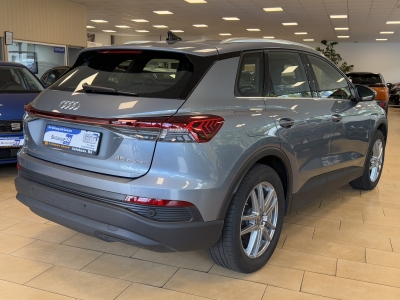 Audi Q4 e-tron 45*ACC*Sonos*R.cam*AHK*CarPlay*Temomat