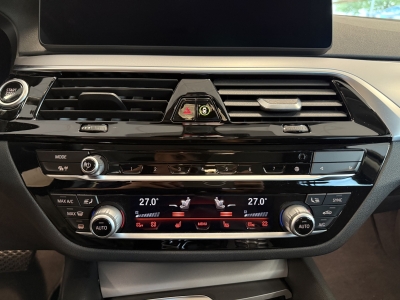 BMW 530 PlugIn*xDrive*Dig Cockpit*R.cam*SHZ*Navi*LED