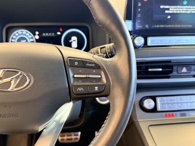 Hyundai KONA Trend 2WD Krell ACC LED Wärmepumpe 100 SOH