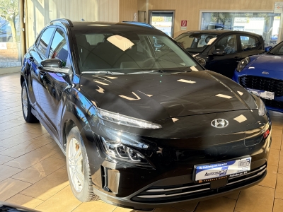 Hyundai KONA Trend 2WD Krell ACC LED Wärmepumpe 100 SOH