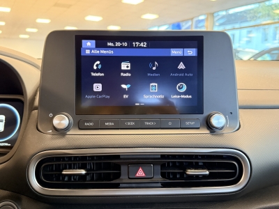 Hyundai KONA Select Elektro 2WD ACC Carplay SOH-100%