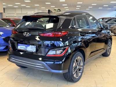 Hyundai KONA Select Elektro 2WD ACC Carplay SOH-100%