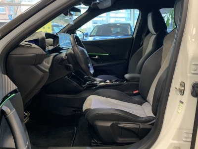 Peugeot 2008 e- GT*ACC*R.Cam*Teilleder*Ambiente*SHZ*WMP