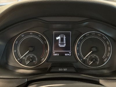 Skoda Kamiq Ambition*R.Cam*Pano*SHZ*CarPlay*LED*Tempo