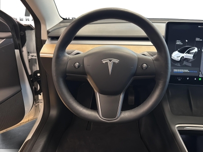 Tesla Model 3 Pano*ACC*WMP*ST-Heiz*R.Cam*Autopilot 