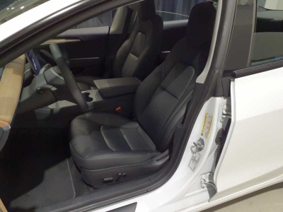 Tesla Model 3 Pano*ACC*WMP*ST-Heiz*R.Cam*Autopilot 