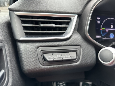 Renault Clio Zen*Hybrid*Nav*LED*SHZ*dig.Cockpit*DAB*1.Hand