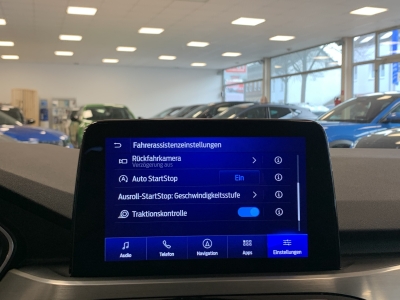 Ford Kuga Titanium X*AHK*LED*Cam*Leder*Navi*CarPlay*