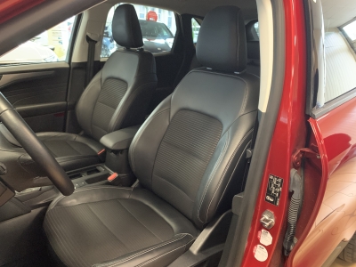 Ford Kuga Titanium X*AHK*LED*Cam*Leder*Navi*CarPlay*