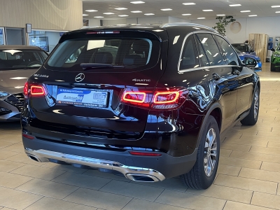 Mercedes-Benz GLC 220 4M*HUD*R.cam*1.Hand*SHZ*Navi*LED*Leder