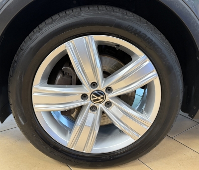 VW Tiguan Life*eHybrid*R.Cam*LED*ACC*Cockpit*Navi 