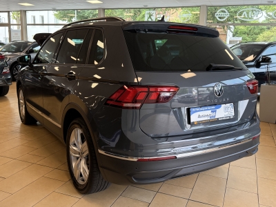 VW Tiguan Life*eHybrid*R.Cam*LED*ACC*Cockpit*Navi 