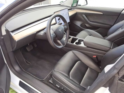 Tesla Model 3 RWD*Pano*R.cam*ACC*Leder*WiFi*Navi*DAB