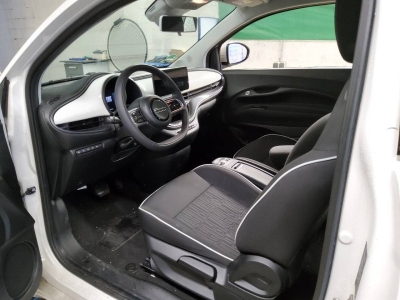 Fiat 500 R.cam*SHZ*Totwinkelass*42Kwh*Spurhalteass