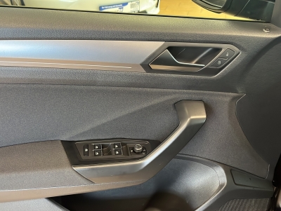 VW T-Roc 1.5 TSI Active DSG ACC CarPlay 