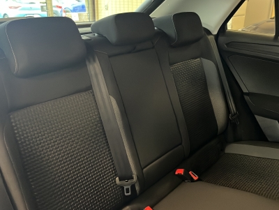 VW T-Roc 1.5 TSI Active DSG ACC CarPlay 