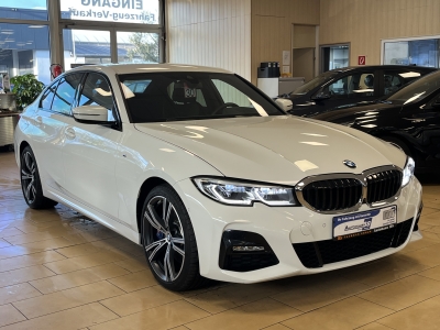BMW 330 M Sport*Innovations*360cam*HEAD-UP*SHZ*LASER