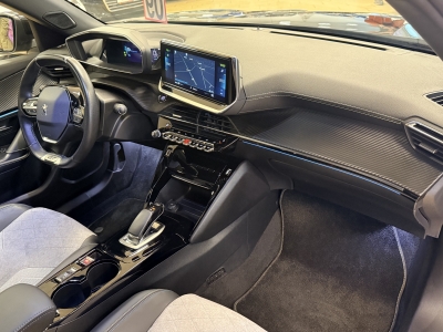 Peugeot 2008 e- GT Pack ACC Navi DAB Full-LED Keyless