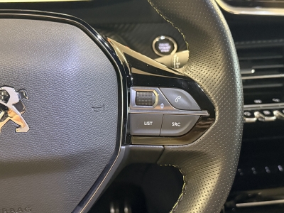 Peugeot 2008 e- GT Pack ACC Navi DAB Full-LED Keyless