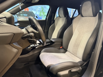 Peugeot 2008 e- GT Pack ACC Navi DAB Full-LED Keyless
