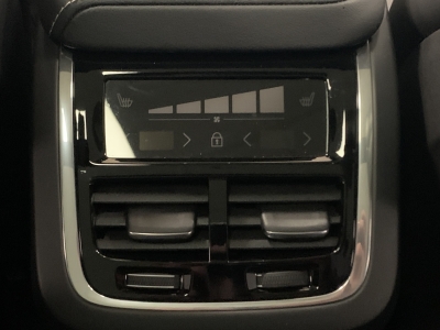 Volvo XC60 Ultimate Dark*AWD*Pano*360cam*AHK*ACC*HUD