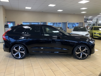 Volvo XC60 Ultimate Dark*AWD*Pano*360cam*AHK*ACC*HUD