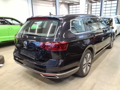 VW Passat GTE*ACC*AHK*Totwinkel*R.cam*SHZ*Tempomat