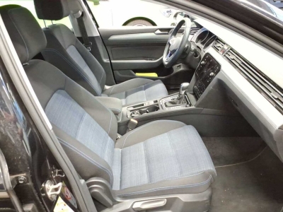 VW Passat GTE*ACC*AHK*Totwinkel*R.cam*SHZ*Tempomat