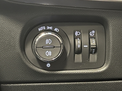 Opel Mokka e Elegance CarPlay LED Scheinwerfer DAB