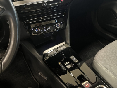 Opel Mokka e Elegance CarPlay LED Scheinwerfer DAB