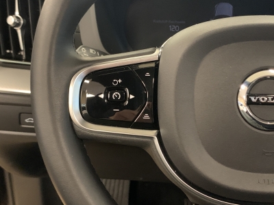 Volvo XC60 Ultimate Dark*AWD*Pano*360cam*AHK*ACC*HUD