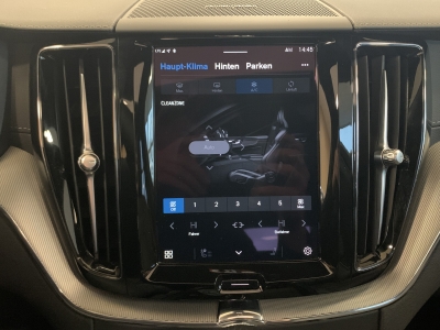 Volvo XC60 Ultimate Dark*AWD*Pano*360cam*AHK*ACC*HUD