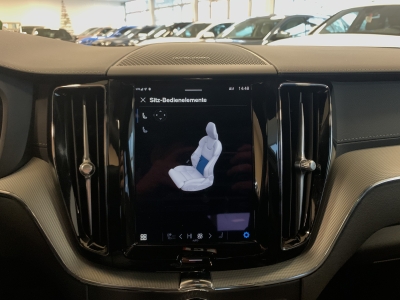 Volvo XC60 Ultimate Dark*AWD*Pano*360cam*AHK*ACC*HUD