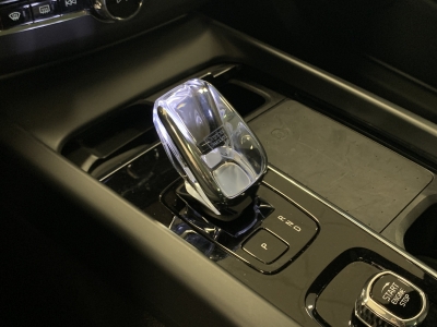 Volvo XC60 Ultimate Dark*AWD*Pano*360cam*AHK*ACC*HUD