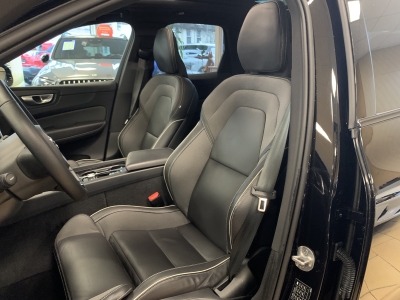 Volvo XC60 Ultimate Dark*AWD*Pano*360cam*AHK*ACC*HUD