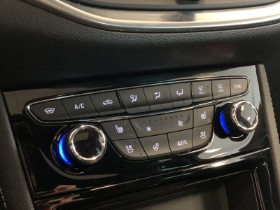 Opel Astra S.Dach*ACC*Massage*Leder*CAM*Navi*SHZ+BLÜ