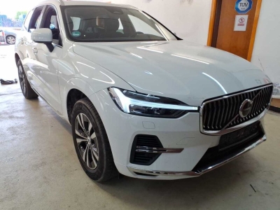 Volvo XC60 Pano*AWD*AHK*Harman/Kardon*R.cam*Navi*SHZ