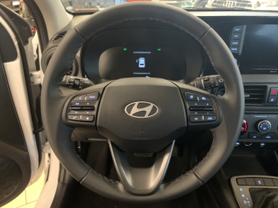 Hyundai i10 Pure dig.Cockpit Navi R.Cam PDC Klima DAB