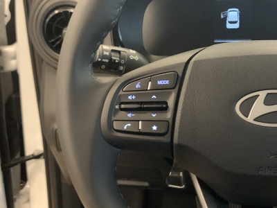 Hyundai i10 Pure dig.Cockpit Navi R.Cam PDC Klima DAB