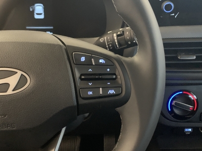 Hyundai i10 Pure dig.Cockpit Navi R.Cam PDC Klima DAB